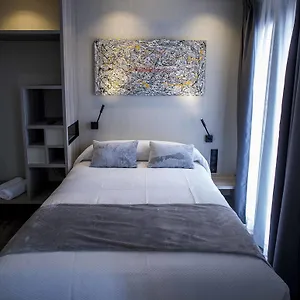 بيت ضيافة Hostal Santa Justa - Adults Only, إشبيلية